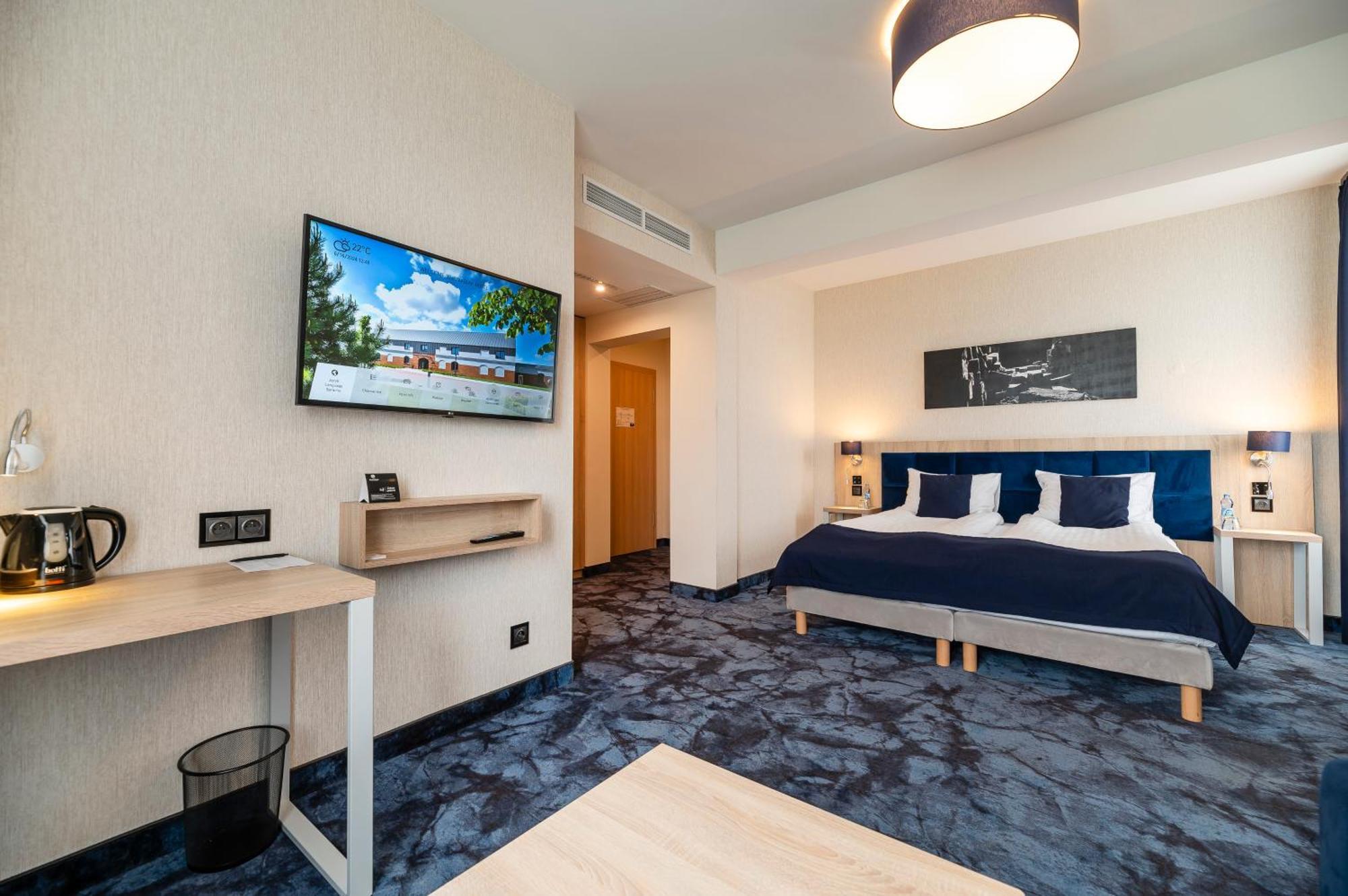 Ignasiak Hotel Września エクステリア 写真