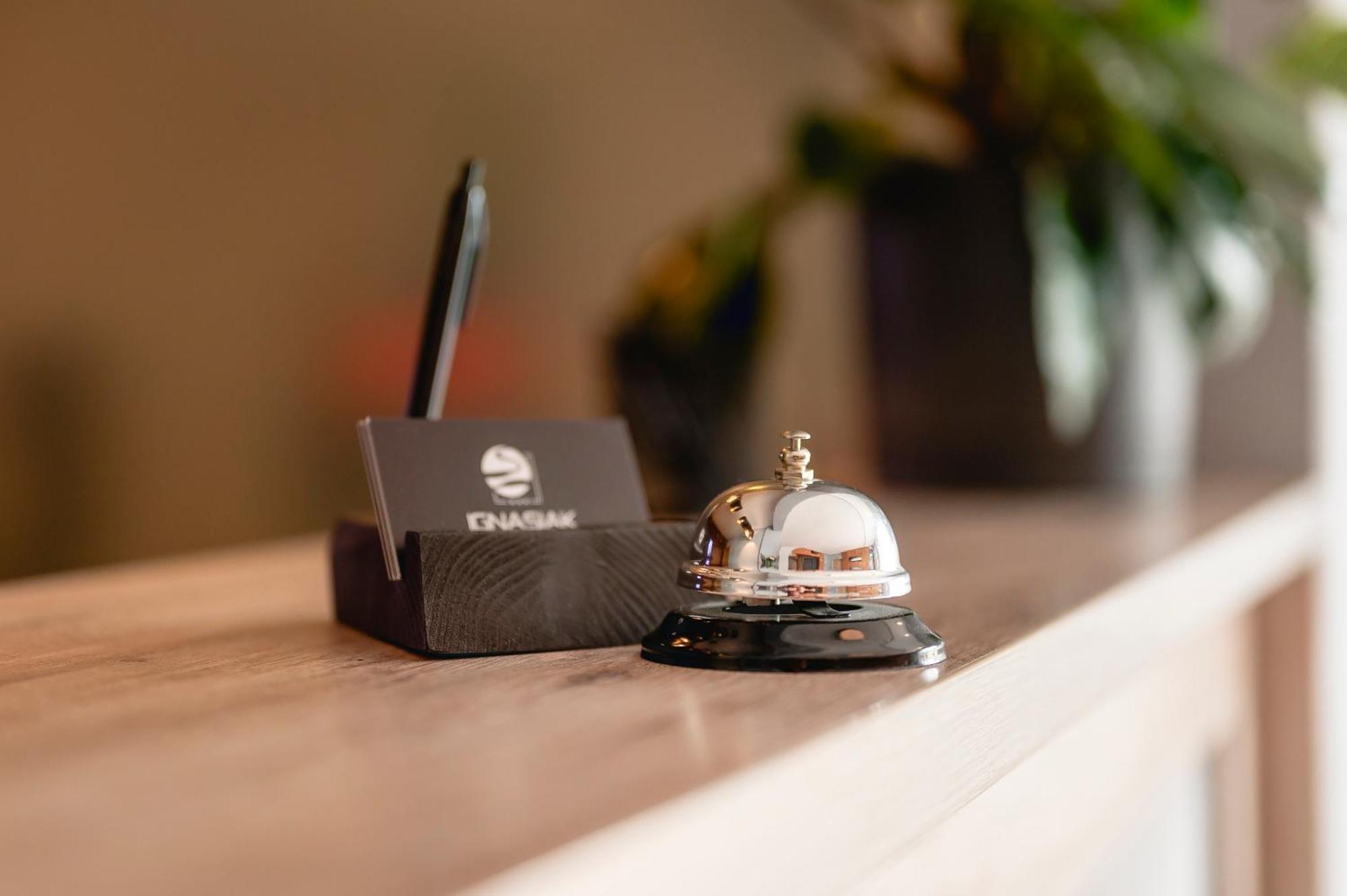 Ignasiak Hotel Września エクステリア 写真