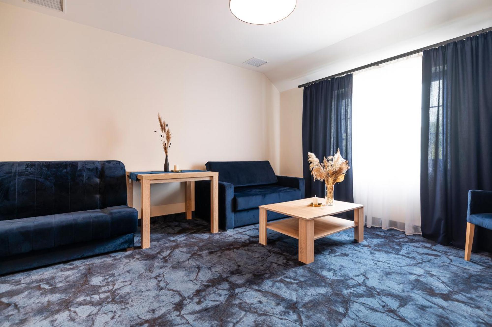 Ignasiak Hotel Września エクステリア 写真